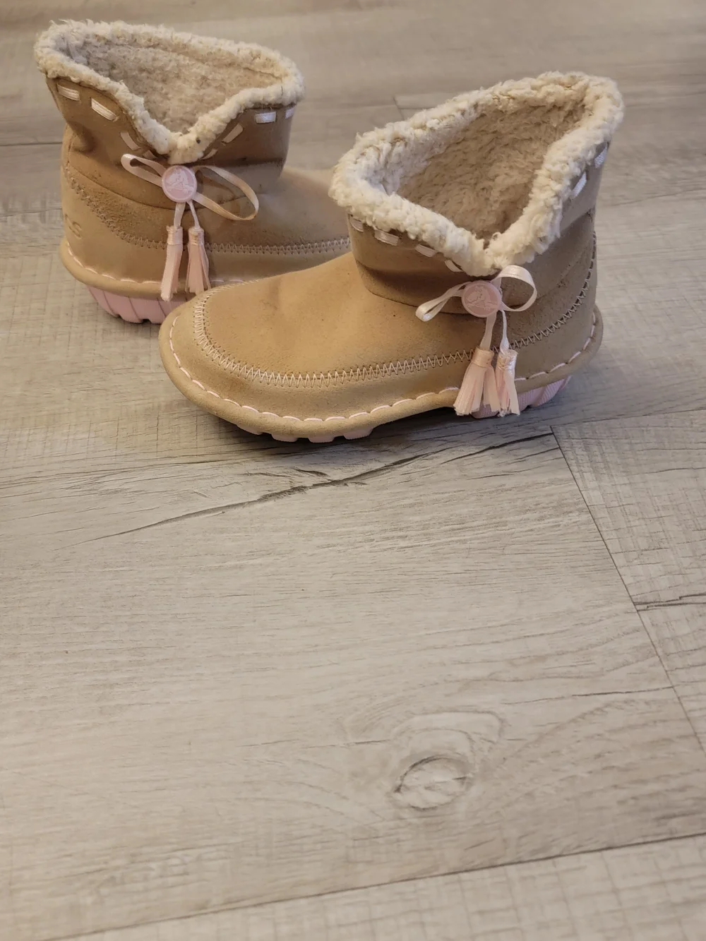 CROCS soft tan